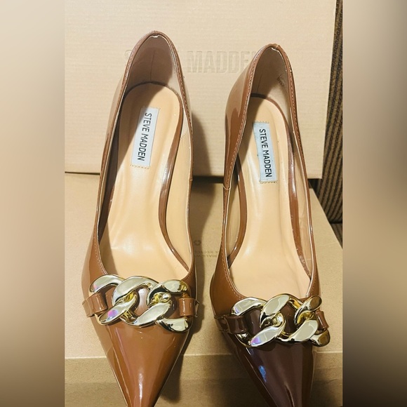 Brown Steve Madden Heels - Picture 4 of 6